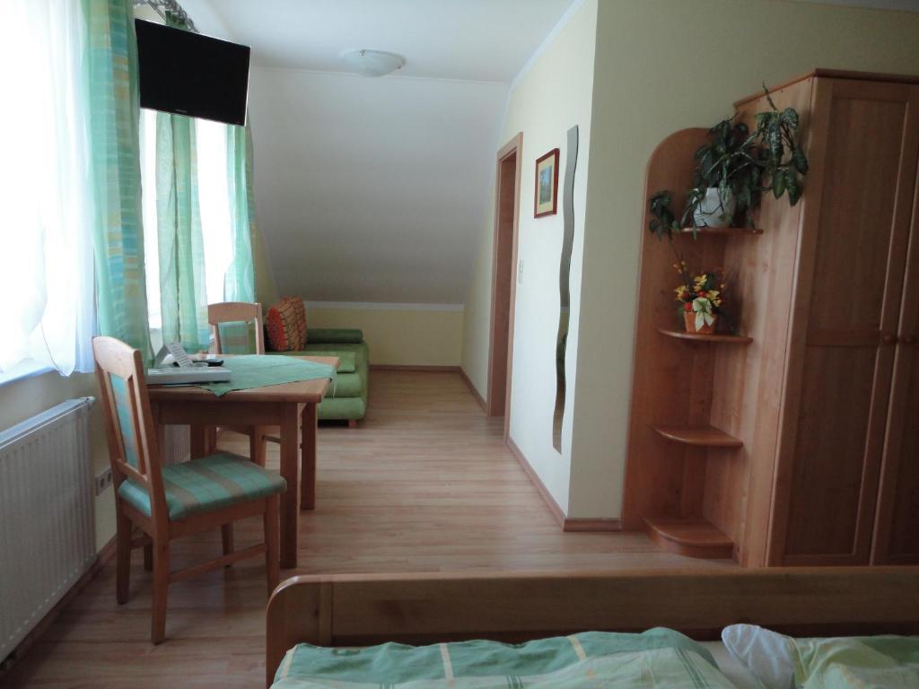 Gaestezimmer Rieder Staatz Cameră foto